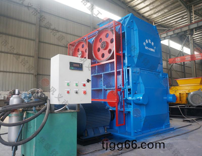 四(si)齒輥碎煤(mei)機(ji)