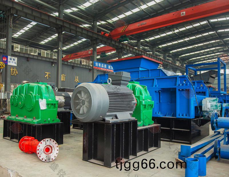 對(duì)(dui)輥(gun)沙機(jī)(ji)