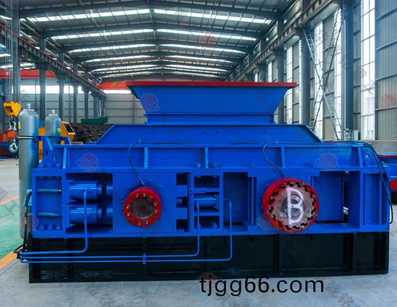 製沙對(duì)(dui)輥機(jī)(ji)