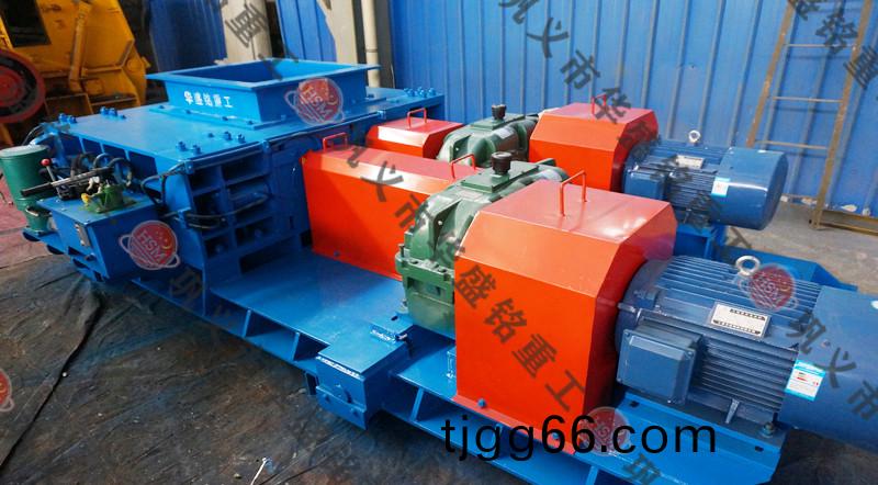 強力分(fen)級破碎(sui)機