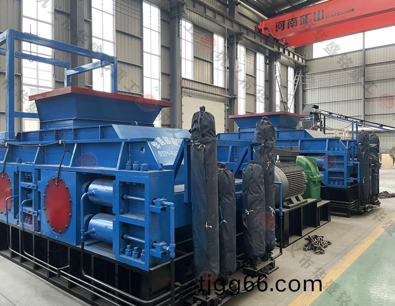 沙(sha)石(shi)碎石(shi)機(jī)