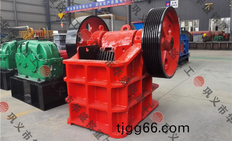 鄂式(shi)破石機(ji)