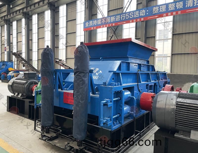 砂石(shi)料(liao)破碎機(jī)