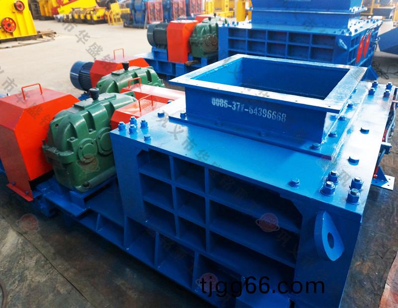 強(qiáng)(qiang)力(li)分級(jí)(ji)齒輥破碎機(jī)(ji)