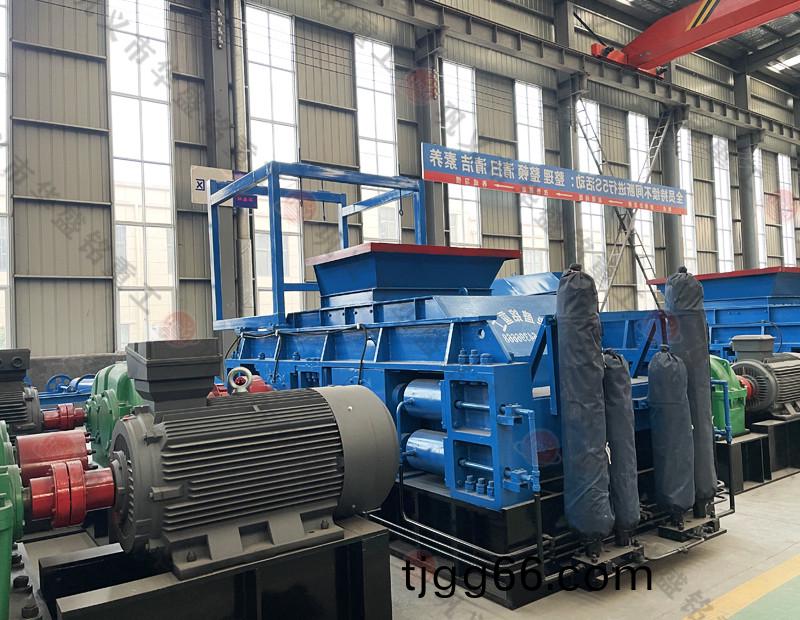 小(xiao)型(xing)齒輥(gun)機(jī)