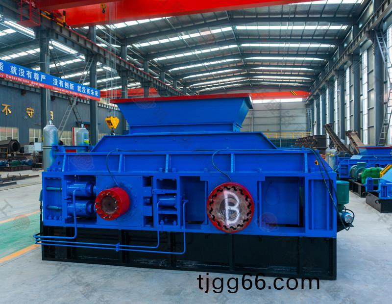 陶粒砂(sha)破(po)碎(sui)機(ji)