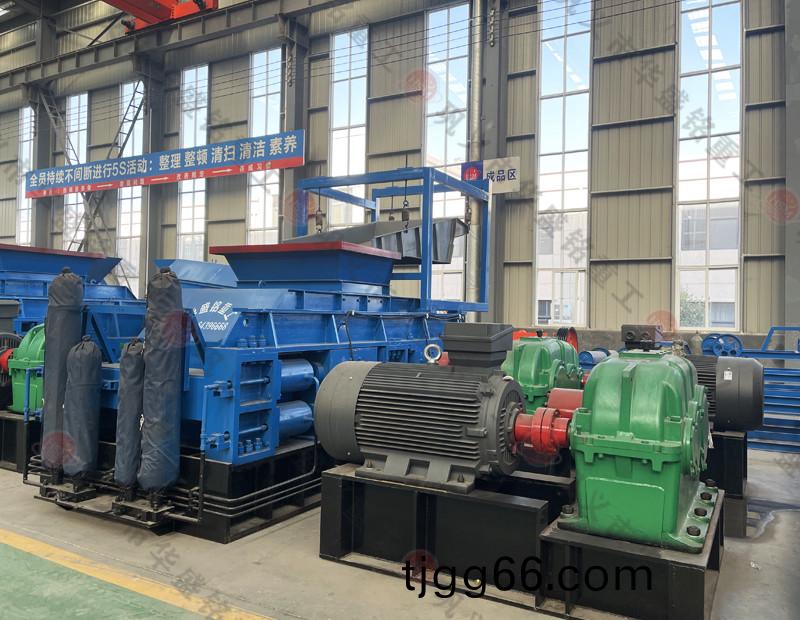 河卵(luan)石(shi)打沙(sha)機(ji)