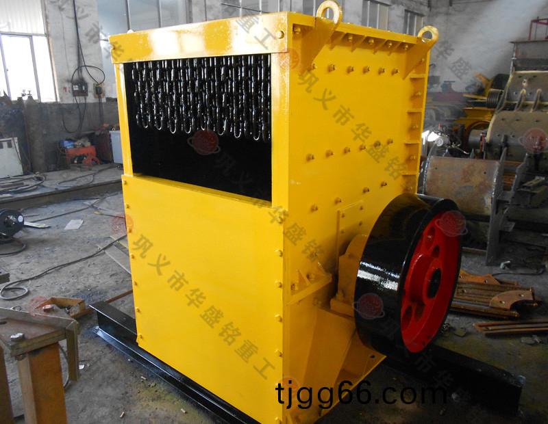 大(da)石塊(kuai)破(po)碎(sui)機