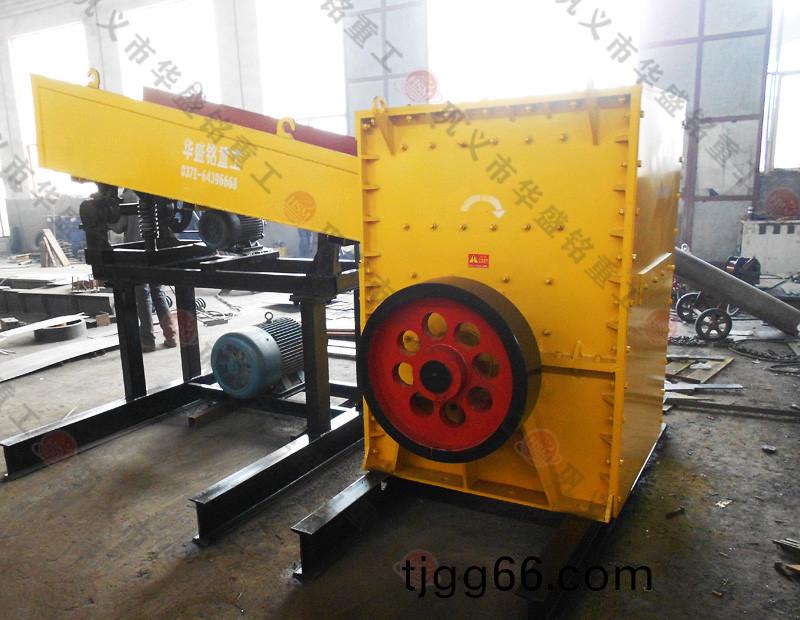 鎚式(shi)石子破(po)碎(sui)機(ji)