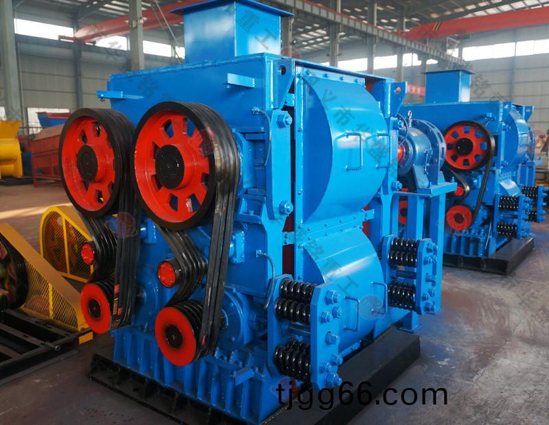 鋼(gang)渣四輥(gun)機