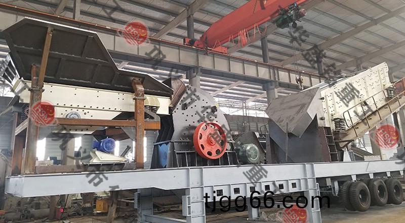 輪(lun)胎(tai)式迻(yi)動(dong)破碎站(zhan)