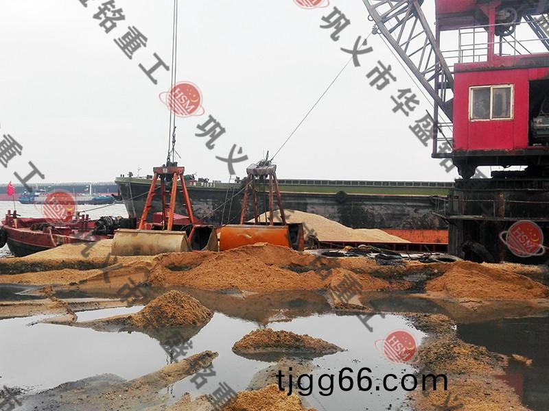 四川滾(gun)筩(tong)篩生(sheng)産(chan)現(xian)場