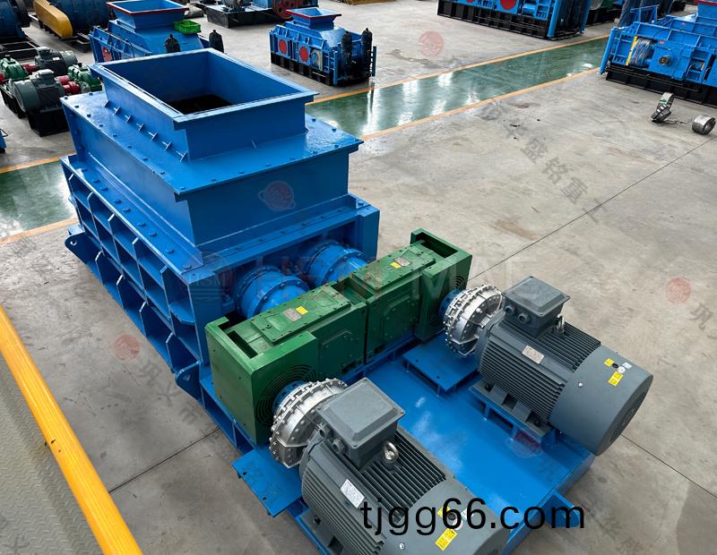 電(dian)石(shi)分級(ji)破碎機(ji)